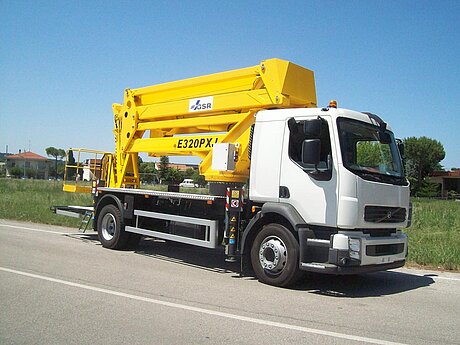 Rothlehner: Viele Modellvarianten f&uuml;r H&ouml;henarbeiten