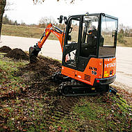 Kiesel mit leistungsstarken Kompaktmaschinen auf der Demopark