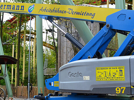 GENIE&reg; Teleskoparbeitsb&uuml;hnen helfen beim Aufbau im Hansa-Park