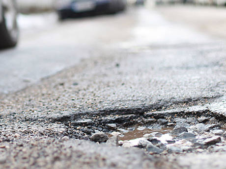 Kleinflächige Straßenreparaturen – heiß und unbeliebt (Teil 1)