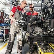 &Ouml;tscher Berufskleidung: Modern, sicher & funktionell