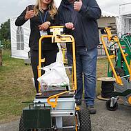 Besuchermagnet bei Muck Truck, der Akku-Kabelverleger KV-1