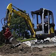 Maschinen von Wacker Neuson punkten bei Neuanlage eines Terrassengartens