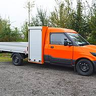 Schutz Fahrzeugbau: Aufbaul&ouml;sungen auf StreetScooter Elektrofahrgestell Work L Pure 