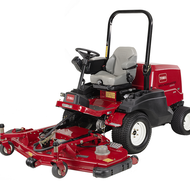 Akku-Frontsichelmäher GM e3300 mit Allradantrieb auf demopark im Fokus