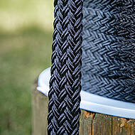 Von der PET-Flasche in die Baumkrone: Hohltau zur Kronensicherung aus recyceltem Polyester