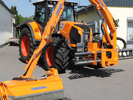 Frontauslegem&auml;her FFA 500/700 zum Anbau an jeden Schlepper