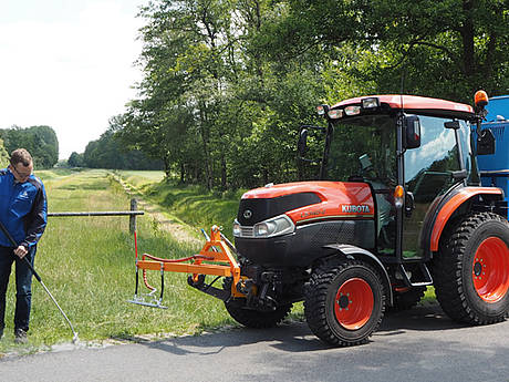 Auf den Punkt gebracht: WeedMaster M und eM als 3-P-L&ouml;sung f&uuml;r Schlepper