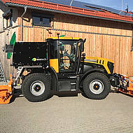 Einsatz im Stra&szlig;enbau &ndash; ma&szlig;geschneiderter ecotech-Multiwash-Wassertank f&uuml;r JCB Fastrac