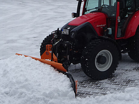 Der Multischieber von Hauer Frontlader GmbH, ein vielseitiger Helfer 