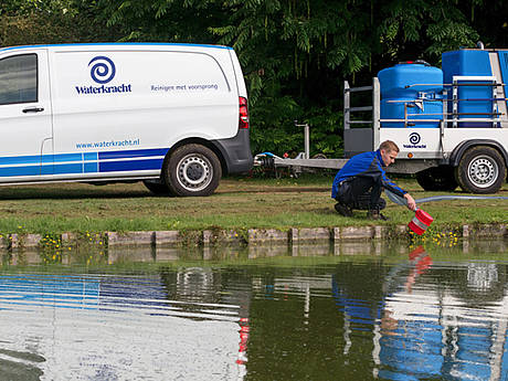 Chemiefreie Wildkrautbek&auml;mpfung: Waterkracht mit vergr&ouml;&szlig;erter Produktpalette auf der GaLaBau 2018