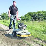 Neuartige Wildkrautb&uuml;rste von Westermann sorgt f&uuml;r Rundumangriff auf Unkraut