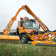 Winterdienst und Gr&uuml;npflege auf Hessens Autobahnen und Stra&szlig;en erledigen weitere 15 Unimog Ger&auml;tetr&auml;ger.