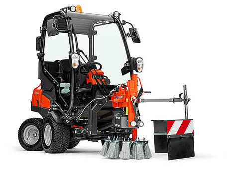 Husqvarna Profi-Wildkrautb&uuml;rste f&uuml;r effiziente mechanische Wildkrautbek&auml;mpfung