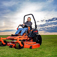 Zero-Turn-Mäher: die neue Summit-Pro-Serie