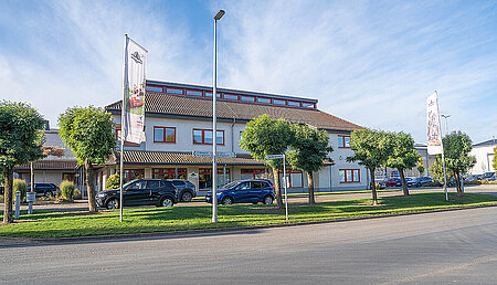 Tradition trifft Innovation – 50 Jahre Forst- und Gartentechnik