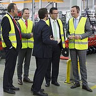 Landwirtschaftsminister Hauk zu Besuch bei RAUCH