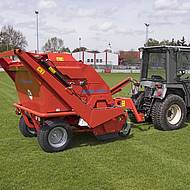 Wiedenmann: Neuer Rasenkehrer und Direktvertrieb