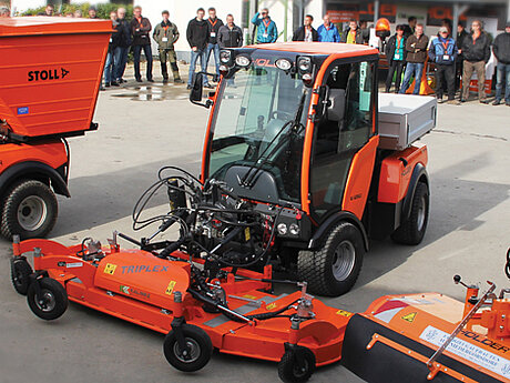 Mehrere hundert Besucher auf der 4-Jahreszeiten-Roadshow von Holder