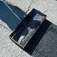 ASPA REPFLEX &ndash; neue flie&szlig;f&auml;hige Asphaltreparaturmasse mit hoher Griffigkeit