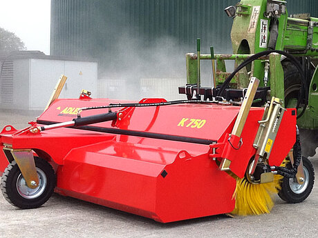 ADLER-Kehrmaschinen: H&ouml;chste Qualit&auml;t und innovative Ideen f&uuml;r die Praxis