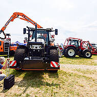 demopark 2025: effizienter Ganzjahreseinsatz von Kommunaltraktoren im Käuferfokus