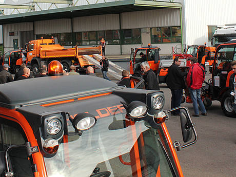 Informieren und Ausprobieren beim Tag der Kommunaltechnik von HOLDER