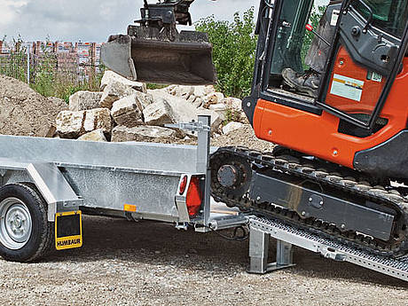 Ideale Alltagshelfer f&uuml;r St&auml;dte und Gemeinden - Anh&auml;nger von HUMBAUR 