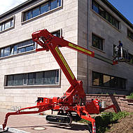 Schwenk Arbeitsb&uuml;hnen - Glasreinigung mal anders 