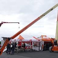 Starke JLG-Flotte mit Schwerpunkt Hybridantrieb