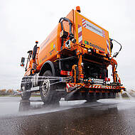 Winterdienst im Wandel &ndash; &bdquo;streust du noch oder spr&uuml;hst du schon&ldquo;