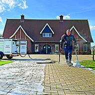 CO₂-Reduktion bei der Unkrautvernichtung durch HVO-Diesel