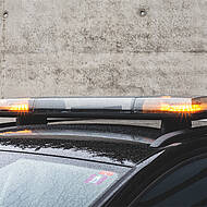 Komp.LED: optische Warnsignale f&uuml;r Einsatzfahrzeuge in neuer Black Edition erh&auml;ltlich