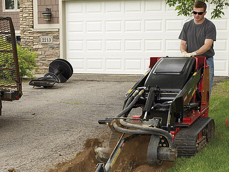 Neu in Deutschland: Toro Dingo &ndash; der vielseitige Nutzlader f&uuml;r den Garten- und Landschaftsbau