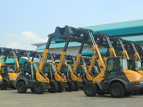 MECALAC liefert 50 Teleskop-Schwenklader f&uuml;r Bangkok