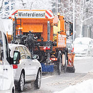 Kommunale Fahrzeuge und Maschinen vor Rost sch&uuml;tzen
