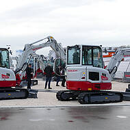 Takeuchi: 50 Jahre an der Kompaktbagger-Spitze