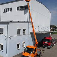 Robuste Lkw-Arbeitsb&uuml;hnen von GSR mit zuverl&auml;ssiger Technik