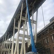 Zwei Genie&reg; SX&trade;-180 Arbeitsb&uuml;hnen helfen bei anspruchsvollem Br&uuml;cken-R&uuml;ckbau 