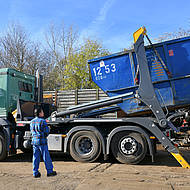 K&ouml;lner Entsorgungs-Spezialist setzt bei Absetzkippern auf Palfinger