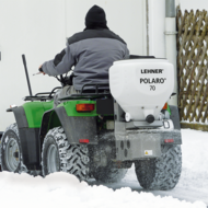 Professioneller Winterdienst ganz ohne Spezialfahrzeug &ndash; mit den POLARO-Streuern