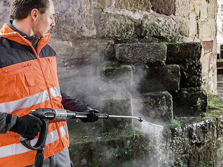 Neues Zubeh&ouml;r von K&auml;rcher zur umweltbewussten Unkrautbeseitigung