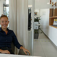 Takeuchi-H&auml;ndlerin Maria Obermeier erh&auml;lt She Succeeds Award