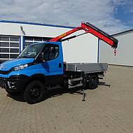 Iveco Daily Allrad &ndash; Robustes Allwegefahrzeug mit Palfinger-Ladekran und Kunath-Pritsche
