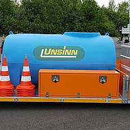 Alles aus einer Hand: Abrollkipper von UNSINN 