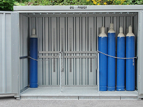 Lagerung von Druckgasflaschen im Bauhof