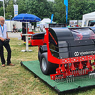 Ramminger l&auml;uten auf Kindel Rasenpflege 2.0 ein