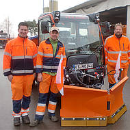 Holder Fahrzeug&uuml;bergaben an Neu-Ulm, Oelsnitz, Langweid, Zwickau, Schotten und Zusmarshausen