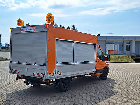 Aluminium-Rollläden und Werkzeugboxen für den Ford Transit