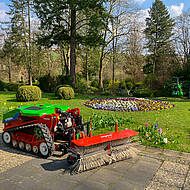 agria 9700e: der Ger&auml;tetr&auml;ger f&uuml;r Friedhof und Natur